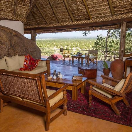 Elewana Elsa'S Kopje Hotel Meru Bagian luar foto
