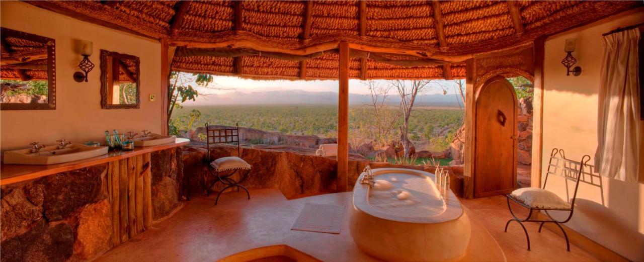 Elewana Elsa'S Kopje Hotel Meru Bagian luar foto